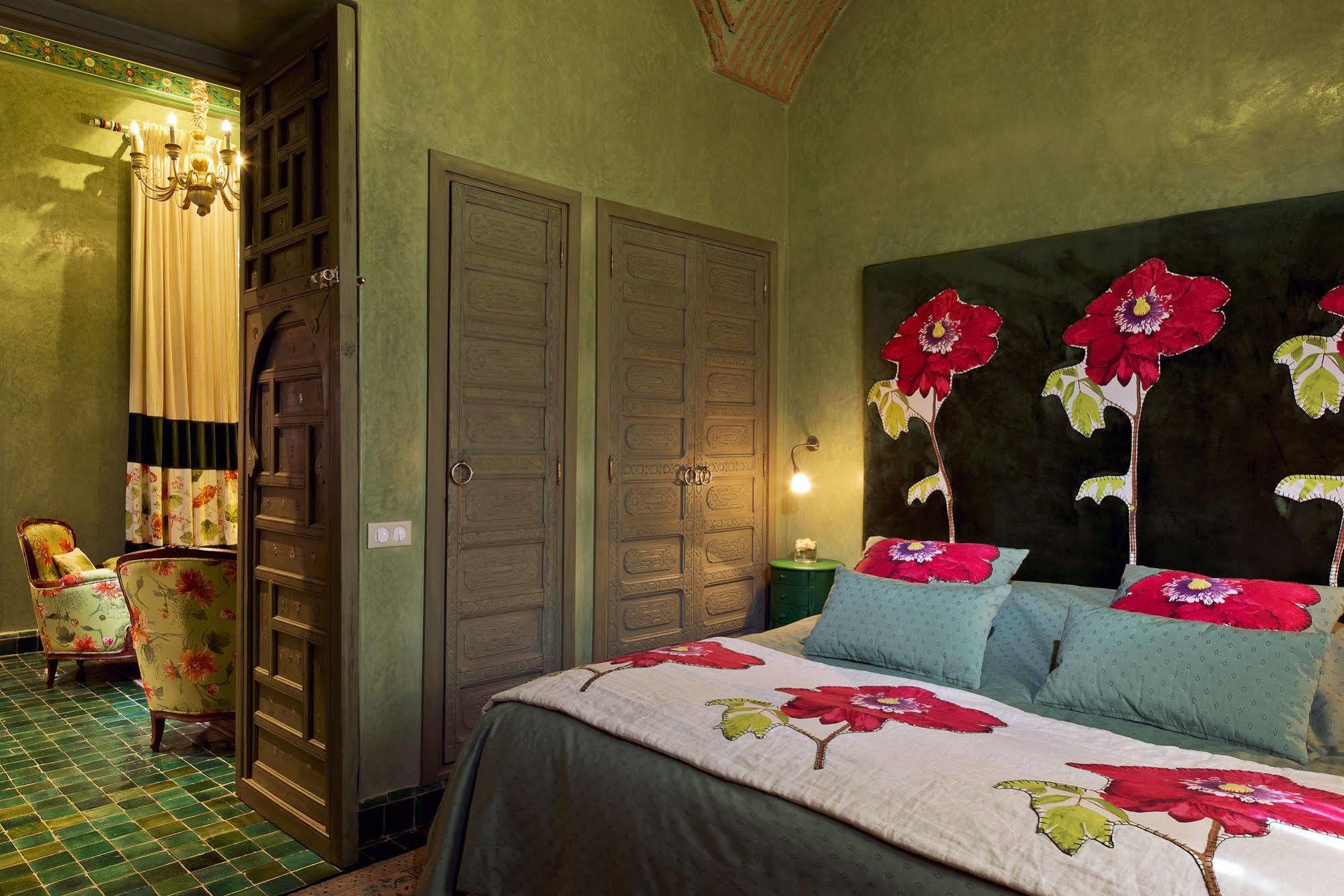 Tigmiza Boutique Hotel & Spa Ouled Jelal Exterior foto A bedroom in the hotel